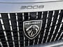 Peugeot 2008 1.2 Hybrid 145 GT / Nieuw, veel voordeel / tot 8 jaar Garantie / Elektr. schuifdak en bestuurdersstoel / Stoelverwarming / Camera 360° / Adapt. CC / Navi / Apple Carplay Android / 17" LM wielen / ook in zwart leverbaar