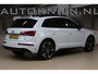 Audi Q5 55 TFSIe 367pk quattro Competition | Luchtvering | Panoramadak | Head-up | Matrix LED | 100% (Dealer) onderhouden label