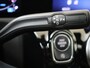 Mercedes-Benz A-klasse 180 AMG Line / Panoramadak/ Night/ 19 inch/ Sfeerverlichting