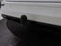 Volkswagen Golf 1.5 TSI R-Line | Trekhaak | Beats Audio | Camera | Stoelverwarming | Matrix LED | Sportstoelen | Adaptive cruise | Carplay | Dodehoek detectie | Keyless | Park Assist | Navigatie