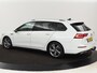 Volkswagen Golf 1.5 TSI R-Line | Trekhaak | Beats Audio | Camera | Stoelverwarming | Matrix LED | Sportstoelen | Adaptive cruise | Carplay | Dodehoek detectie | Keyless | Park Assist | Navigatie