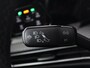 Volkswagen Golf 1.5 TSI R-Line | Trekhaak | Beats Audio | Camera | Stoelverwarming | Matrix LED | Sportstoelen | Adaptive cruise | Carplay | Dodehoek detectie | Keyless | Park Assist | Navigatie