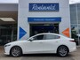 Mazda 3 2.0 e-SkyActiv-G M Hybrid 122pk | Origineel NL | Navi | Apple Carplay + Android Auto | Airco | Adap.Cruise | Led Koplampen | Pdc+Camera | Rijstrook+Licht+Regensensor | 16''lm