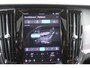 Volvo V90 B5 250PK ULTIMATE DARK MILD HYBRID | PANORAMISCH SCHUIF/KANTEL DAK | HARMAN KARDON PREMIUM AUDIO | FULL-LED ACTIVE HIGH BEAM KOPLAMPEN | LED MISTLAMPEN VOOR | POWER SEATS - BESTUURDERS- EN PASSAGIERSSTOEL ELEKTRISCHVERSTELBAAR MET GEHEUGEN, ELEKTRISCH VERSTELBARE  ZITVERLENGERS /LENDESTEUN VIERVOUDIG VERSTELBAAR | SPORTSTOELEN MET NAPPA LEER | STOEL/STUUR VERWARMING | ORREFORS KRISTALLEN POOKKNOP | ZWARTE HEMELBEKLEDING | EXTRA GETINT GLAS ACHTER | ACHTERUITRIJ CAMERA | UITKLAPBARE ZITVERHOGERS ACHTERBANK | 20" BLACK DIAMONT VELGEN | PARKEER VERWARMING MET TIMER "STANDKACHEL" | NAVIGATIE VIA GOOGLE | APPLE CARPLAY/ANDROID AUTO | PARKEERSENSOREN VOOR EN ACHTER | ELEKTRISCH BEDIENBARE ACHTERKLEP | KEYLESS ENTRY + START | DODEHOEK DETECTIE | DRAADLOZE TELEFOONLADER | ADAPTIVE CRUISE CONTROL |