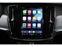 Volvo V90 B5 250PK ULTIMATE DARK MILD HYBRID | PANORAMISCH SCHUIF/KANTEL DAK | HARMAN KARDON PREMIUM AUDIO | FULL-LED ACTIVE HIGH BEAM KOPLAMPEN | LED MISTLAMPEN VOOR | POWER SEATS - BESTUURDERS- EN PASSAGIERSSTOEL ELEKTRISCHVERSTELBAAR MET GEHEUGEN, ELEKTRISCH VERSTELBARE  ZITVERLENGERS /LENDESTEUN VIERVOUDIG VERSTELBAAR | SPORTSTOELEN MET NAPPA LEER | STOEL/STUUR VERWARMING | ORREFORS KRISTALLEN POOKKNOP | ZWARTE HEMELBEKLEDING | EXTRA GETINT GLAS ACHTER | ACHTERUITRIJ CAMERA | UITKLAPBARE ZITVERHOGERS ACHTERBANK | 20" BLACK DIAMONT VELGEN | PARKEER VERWARMING MET TIMER "STANDKACHEL" | NAVIGATIE VIA GOOGLE | APPLE CARPLAY/ANDROID AUTO | PARKEERSENSOREN VOOR EN ACHTER | ELEKTRISCH BEDIENBARE ACHTERKLEP | KEYLESS ENTRY + START | DODEHOEK DETECTIE | DRAADLOZE TELEFOONLADER | ADAPTIVE CRUISE CONTROL |
