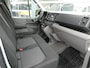 Volkswagen Crafter 35 2.0 TDI 140pk L3H2 ( L2H1 ) airco, camera ,trekhaak , 3 zits
