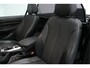 BMW 2-Serie Cabrio 218i Essential / Stoelverwarming / Windscherm / Climatronic / 19'' LMV / Parkeersensoren achter / BMW Radio Professional / Licht- & regensensor / Multimedia systeem
