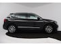Volkswagen Tiguan 1.4 TSI Connected Series (NAVIGATIE, PARKEERSENSOREN, CLIMA, CARPLAY, GOED ONDERHOUDEN)