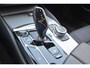 BMW 5-Serie Touring 520d Business Edition Plus | Leer | Stoelverwarming | Led pakket