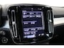Volvo XC40 T4 211PK Plus Dark Black Pack | Voorruit verwarming | Trekhaak | PDC + 360 Camera | Adaptive Cruiscontrol | Elektrische Achterklep | Harman/Kardon Audio | Stoelgeheugen |
