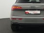 Audi Q5 55 TFSI e 367 pk S-tronic S edition Competition / S-Line | Panoramadak | Trekhaak | Achteruitrijcamera | Standkachel | Cruise Control | Zwart optiekpakket plus | 20 inch