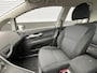 Toyota Auris 1.8 Full Hybrid Aspiration Navigatie, Smart Key, Climate control, Cruise control, Keyless Start