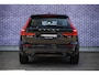 Volvo XC60 2.0 T6 Plug-in hybrid AWD Ultra Dark | Trekhaak | Adaptive cruise control | Head-up display | Harman/Kardon audio | Dode hoek detectie BLIS | Stoelverwarming voor + achter | Stuurverwarming | Elektrische stoelverstelling |