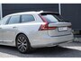 Volvo V90 T6 Automaat AWD Inscription Exclusive | Panoramisch schuif-/kantel dak | Verwarmbare | Premium Audio by Harman Kardon | Verwarmbare voorstoelen en stuurwiel | Massagefunctie in de voerstoelen | Rondom zichtcamera | Geïntegreerde stoelverhogers | Verwarmbare voorruit | Alarmklasse 3