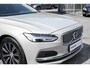Volvo V90 T6 Automaat AWD Inscription Exclusive | Panoramisch schuif-/kantel dak | Verwarmbare | Premium Audio by Harman Kardon | Verwarmbare voorstoelen en stuurwiel | Massagefunctie in de voerstoelen | Rondom zichtcamera | Geïntegreerde stoelverhogers | Verwarmbare voorruit | Alarmklasse 3