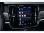 Volvo V90 T6 Automaat AWD Inscription Exclusive | Panoramisch schuif-/kantel dak | Verwarmbare | Premium Audio by Harman Kardon | Verwarmbare voorstoelen en stuurwiel | Massagefunctie in de voerstoelen | Rondom zichtcamera | Geïntegreerde stoelverhogers | Verwarmbare voorruit | Alarmklasse 3