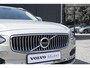 Volvo V90 T6 Automaat AWD Inscription Exclusive | Panoramisch schuif-/kantel dak | Verwarmbare | Premium Audio by Harman Kardon | Verwarmbare voorstoelen en stuurwiel | Massagefunctie in de voerstoelen | Rondom zichtcamera | Geïntegreerde stoelverhogers | Verwarmbare voorruit | Alarmklasse 3