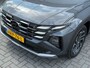 Hyundai Tucson 1.6 T-GDI PHEV Premium /  Navigatie / Elektrische Stoel met Geheugenfunctie / Achteruitrijcamera / Stoelverwarming / Apple Carplay & Android Auto /