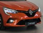 Renault Clio 1.0 TCe 100 Intens | Navigatie 9,3" | Climate Control | Cruise Control | Lichtmetalen velgen 17" | Parkeersensoren voor, achter en achteruitrijcamera | Apple Carplay/Android Auto | 1e eigenaar + dealer onderhouden!