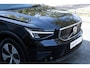 Volvo XC40 T4 Automaat Recharge Plus Bright | Panoramadak met schuif-/kantelfunctie | Premium audio by Harman Kardon | Semi elektrische trekhaak | Verwarmbare voorstoelen en stuurwiel | Verwarmbare voorruit | Apple carplay/Android auto| Adaptieve cruise control | All Season banden