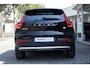 Volvo XC40 T4 Automaat Recharge Plus Bright | Panoramadak met schuif-/kantelfunctie | Premium audio by Harman Kardon | Semi elektrische trekhaak | Verwarmbare voorstoelen en stuurwiel | Verwarmbare voorruit | Apple carplay/Android auto| Adaptieve cruise control | All Season banden