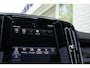 Volvo XC40 T4 Automaat Recharge Plus Bright | Panoramadak met schuif-/kantelfunctie | Premium audio by Harman Kardon | Semi elektrische trekhaak | Verwarmbare voorstoelen en stuurwiel | Verwarmbare voorruit | Apple carplay/Android auto| Adaptieve cruise control | All Season banden