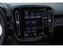 Volvo XC40 T4 Automaat Recharge Plus Bright | All Season banden | Adaptive Cruise & Pilot Assist | Schuif-/kanteldak | Premium Harman/Kardon Audio | Power Seats incl. Memory | Leder/Nubuck Bekleding | Stoel & Stuurverwarming | Semi Elektr. Trekhaak |