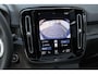 Volvo XC40 T4 Automaat Recharge Plus Bright | Panoramadak met schuif-/kantelfunctie | Premium audio by Harman Kardon | Semi elektrische trekhaak | Verwarmbare voorstoelen en stuurwiel | Verwarmbare voorruit | Apple carplay/Android auto| Adaptieve cruise control | All Season banden