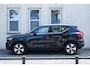 Volvo XC40 T4 Automaat Recharge Plus Bright | All Season banden | Adaptive Cruise & Pilot Assist | Schuif-/kanteldak | Premium Harman/Kardon Audio | Power Seats incl. Memory | Leder/Nubuck Bekleding | Stoel & Stuurverwarming | Semi Elektr. Trekhaak |