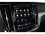 Volvo V60 T6 Plug-in hybrid AWD Plus Dark | Panoramadak met schuif-/kantelfunctie | Verwarmbare voorstoelen, achterbank en stuurwiel | Premium Audio by Bowers & Wilkins | Verwarmbare voorstoelen | 360 graden camera | 19 inch Lichtmetalen velgen | Nappa leder Open grid | Pilot Assist | Extra getint glas achter