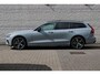 Volvo V60 T6 Plug-in hybrid AWD Plus Dark | Panoramadak met schuif-/kantelfunctie | Verwarmbare voorstoelen, achterbank en stuurwiel | Premium Audio by Bowers & Wilkins | Verwarmbare voorstoelen | 360 graden camera | 19 inch Lichtmetalen velgen | Nappa leder Open grid | Pilot Assist | Extra getint glas achter