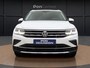 Volkswagen Tiguan 1.4 TSI 245 PK DSG eHybrid Elegance | Park Assist | Stoelverwarming | Keyless | Apple CarPlay |