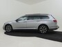 Volkswagen Passat Variant 1.4 TSI PHEV GTE Business 218pk | Panorama dak | Lederbeklding | Trekhaak | Stoelverwarming | 360 Camera | Dodehoekdetectie | 17LMV