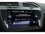 Volkswagen Tiguan 1.5 TSI R-Line DSG ACT | Pano | Elek. Trekhaak | Standkachel | IQ. Light | Camera | Stoel- Stuurverw.
