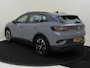 Volkswagen ID.4 Pro 77 kWh | SoH 92 % | Trekhaak | Navigatie | Adaptieve cruise control | Elektrisch inklapbare buitenspiegels | Voorklimatisering | CarPlay | Sfeerverlichting |
