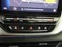 Volkswagen ID.4 Pro 77 kWh | SoH 92 % | Trekhaak | Navigatie | Adaptieve cruise control | Elektrisch inklapbare buitenspiegels | Voorklimatisering | CarPlay | Sfeerverlichting |