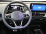 Volkswagen ID.4 Pro 77 kWh | SoH 92 % | Trekhaak | Navigatie | Adaptieve cruise control | Elektrisch inklapbare buitenspiegels | Voorklimatisering | CarPlay | Sfeerverlichting |