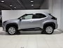 Toyota Yaris Cross 1.5 Hybrid Dynamic edition | Parkeersensoren voor + achter | Smart key | Privacy glass | Apple Carplay & Android Auto | Navigatie