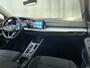 Volkswagen Golf 1.0 eTSI DSG Life Virtual Cockpit Sfeerverlichting Parkeersensoren Navigatie