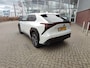 Toyota bZ4X PREMIUM 71 KWH 360° CAMERA LEDER STOEL/STUURVERW STOELVENTILATIE JBL-AUDIO EL-ACHTERKLEP WARMTEPOMP 3-FASE LADEN 150 kW 20'' LM-VELGEN