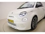 Abarth 500c Turismo 42 kWh | Navigatie | Apple Carplay/Android Auto | Leer/Alcantara | Stoel- en voorruitverwarming | Sportstoelen en -stuur