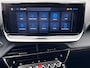 Peugeot 2008 1.2 Hybrid 145 GT / Nieuw, veel voordeel / tot 8 jaar Garantie / Elektr. schuifdak en bestuurdersstoel / Stoelverwarming / Camera 360° / Adapt. CC / Navi / Apple Carplay Android / 17" LM wielen / ook in grijs leverbaar