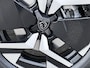 Peugeot 2008 1.2 Hybrid 145 GT / Nieuw, veel voordeel / tot 8 jaar Garantie / Elektr. schuifdak en bestuurdersstoel / Stoelverwarming / Camera 360° / Adapt. CC / Navi / Apple Carplay Android / 17" LM wielen / ook in grijs leverbaar