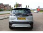 Opel Crossland 1.2-110pk Turbo 'Elegance'. Mooie en luxe hoogzitter met weinig km's ! Volautm. airco dual, cruise control, camera, comfortstoelen, metallic lak,  LM wielen, navigatie, telefoonvoorb., lane- en side assist, parkeersensoren v+a,  LED verlichting  etc.