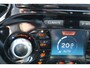 Nissan Juke 1.2-116pk DIG-T S/S N-Connecta. Erg nette en goed onderhouden hoogzitter. Afkomstig van de eerste eigenaar ! Autm. airco, metallic lak, LM wielen, camera, navigatie, telefoonvoorb., trekhaak + afn. kogel, cruise control, privacy glass etc.