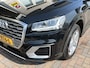 Audi Q2 30 TFSI Sport / AUTOMAAT/ PARK. SENSOREN/ 17" LMV/ CRUISE/ NAVI/ BLUETOOTH/ CLIMA/ STOEL VERWARM./ DAB/ LED