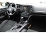 Renault Megane Estate 1.5 dCi Bose Navigatie/Achteruitrijcamera/Parkeersensoren rondom/Dodehoek detectie/Park assist/Climate control/Cruise control/Trekhaak/Bluetooth/17'' Lichtmetalen velgen.