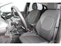 Ford Puma 1.0-125 pk EcoBoost Mild-Hybrid Titanium. Nieuw Model ! Fabrieksgarantie t/m 26-03-2029 ! Slechts 4.900km ! Stoel-, stuur- en voorraamverwarming, Side- en Lane assist, Adaptieve cruise control, Trekhaak afneembaar, LM wielen, Navigatie, telefoonvoorb.