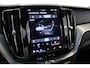 Volvo XC60 T6 AWD Plus Dark 10km gereden! | Contourstoelen | 19" all season | Trekhaak | Gelaagde zijruiten