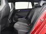Volkswagen Golf 1.5 eTSI R-Line | Panoramadak | Camera | Keyless | Adaptive cruise | Sfeerverlichting | Carplay | Sportstoelen | Park Assist | Navigatie | Dodehoek detectie | Full LED